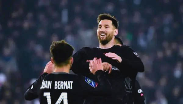 开云体育官网-关于巴萨客场险胜，梅西上演帽子戏法的信息