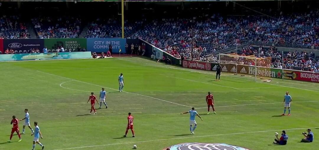 马德里德比再掀激情比分胶着球迷热血沸腾的简单介绍 马德里德比再掀激情比分胶着球迷热血沸腾的简单介绍