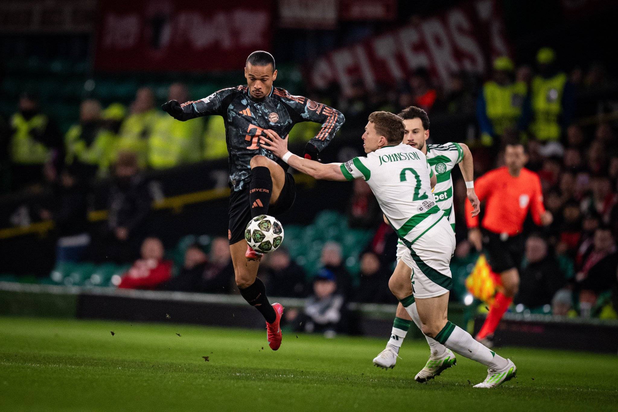 开云体育官网入口-包含拜仁慕尼黑重夺胜利，勇夺晋级资格的词条