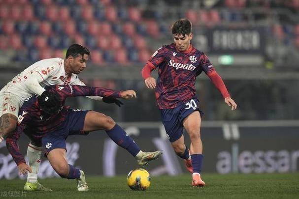 关于博洛尼亚痛失先机，佛罗伦萨逆转获胜的信息