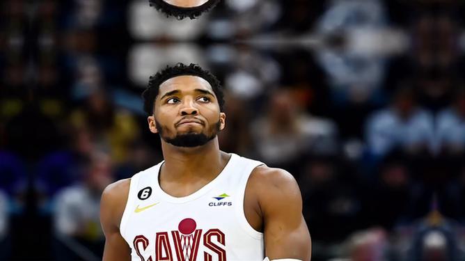 开云体育在线-绝杀帝再现神威，逆袭步行者夺胜