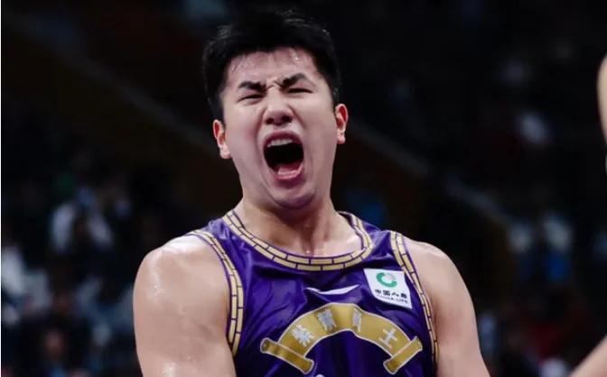 汉诺威队员团结一心赢球，艰难取胜