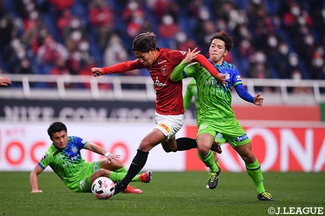 千载难逢，浦和红钻临危不乱胜的简单介绍