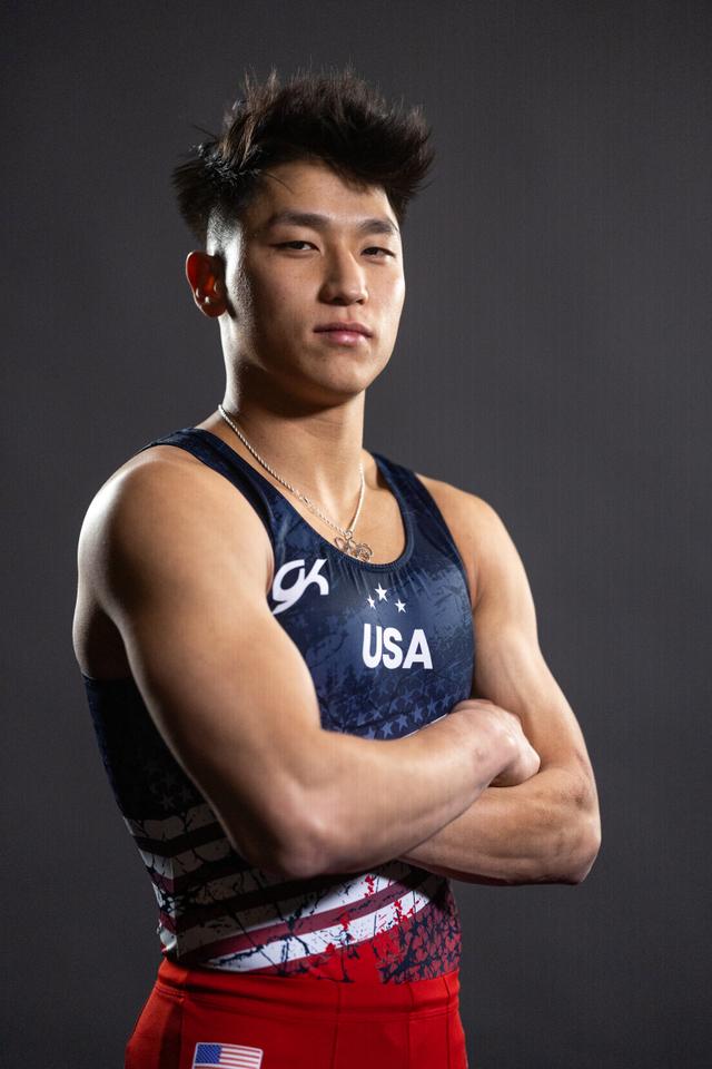 男子篮球冠军夺冠,实力雄厚 男子篮球冠军夺冠,实力雄厚