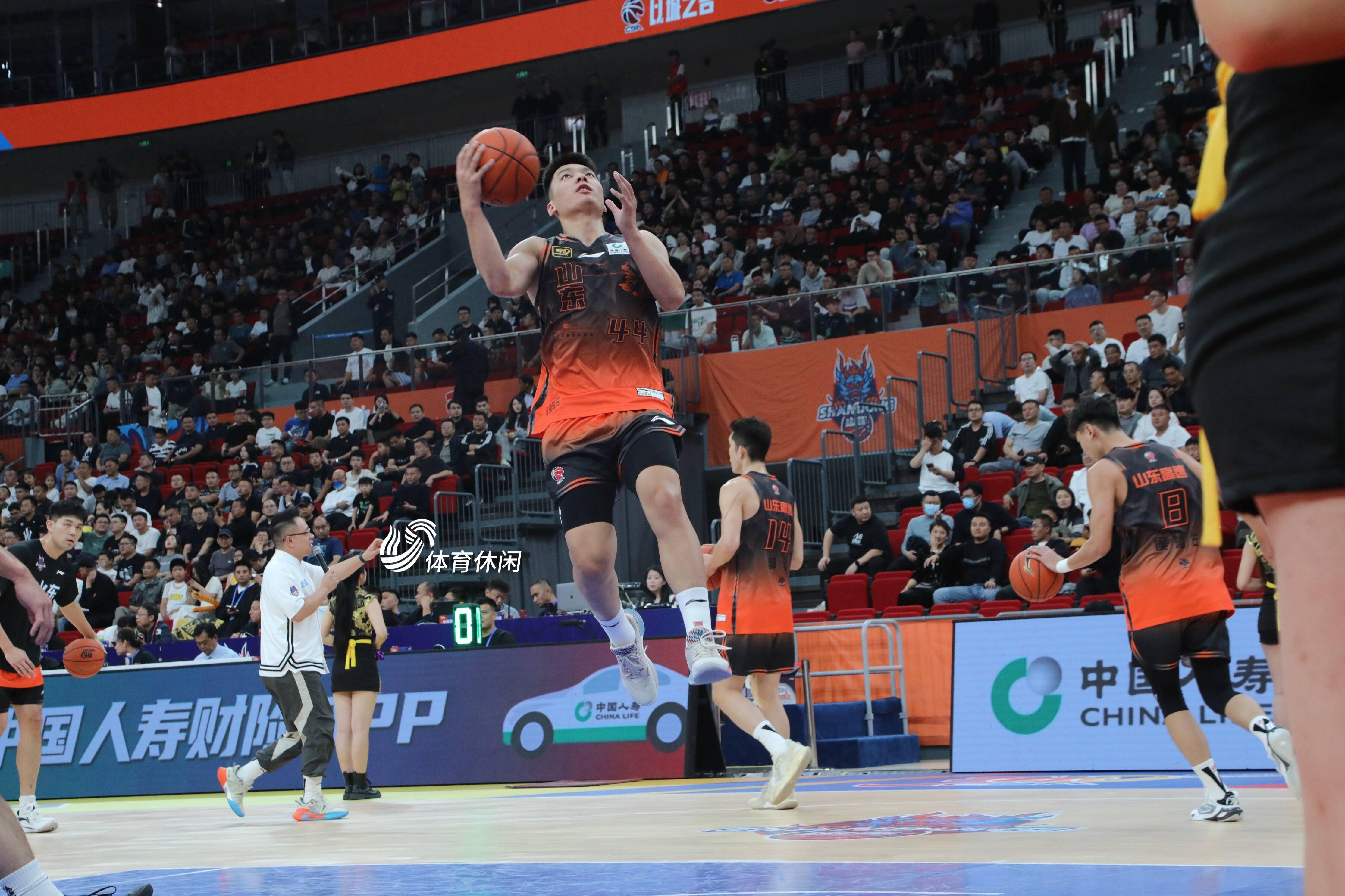 开云体育在线登录-篮网新援爆发独得分帮助球队取胜