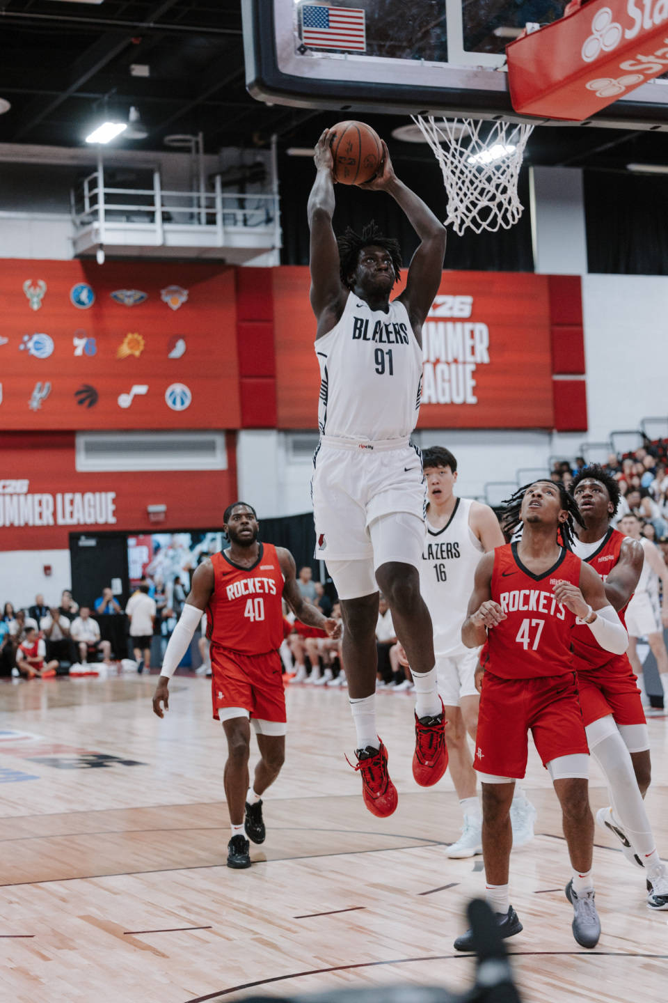 开云体育登录入口-包含开拓者主场胜出！球队气势如虹，连胜乐观的词条