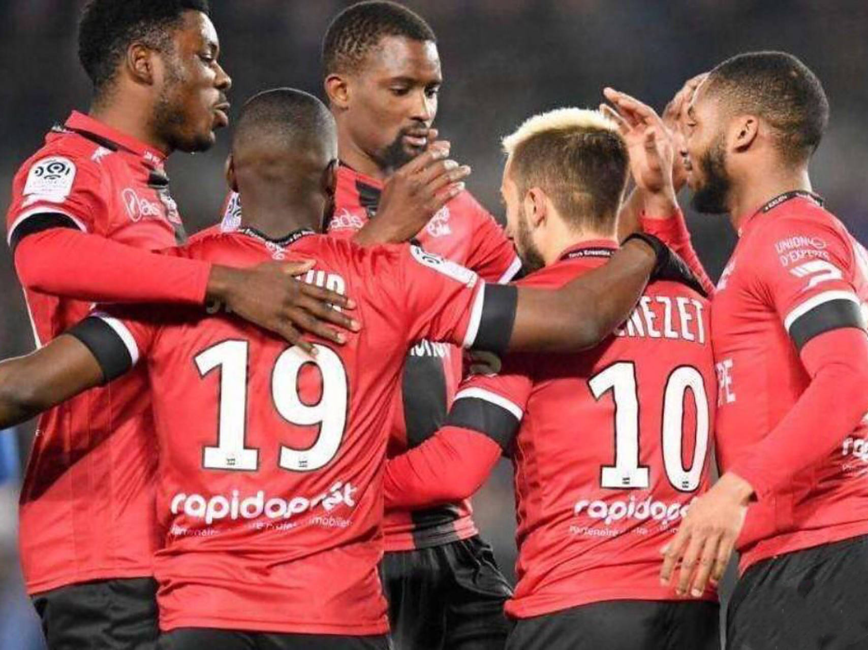 开云体育网页版入口-包含亚眠球员训练不懈，决心冲刺法甲前四的词条