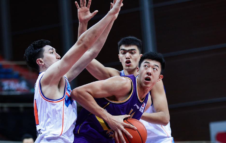 开云体育亚洲官网-新疆男篮实力递减，卫冕前景蒙阴影的简单介绍