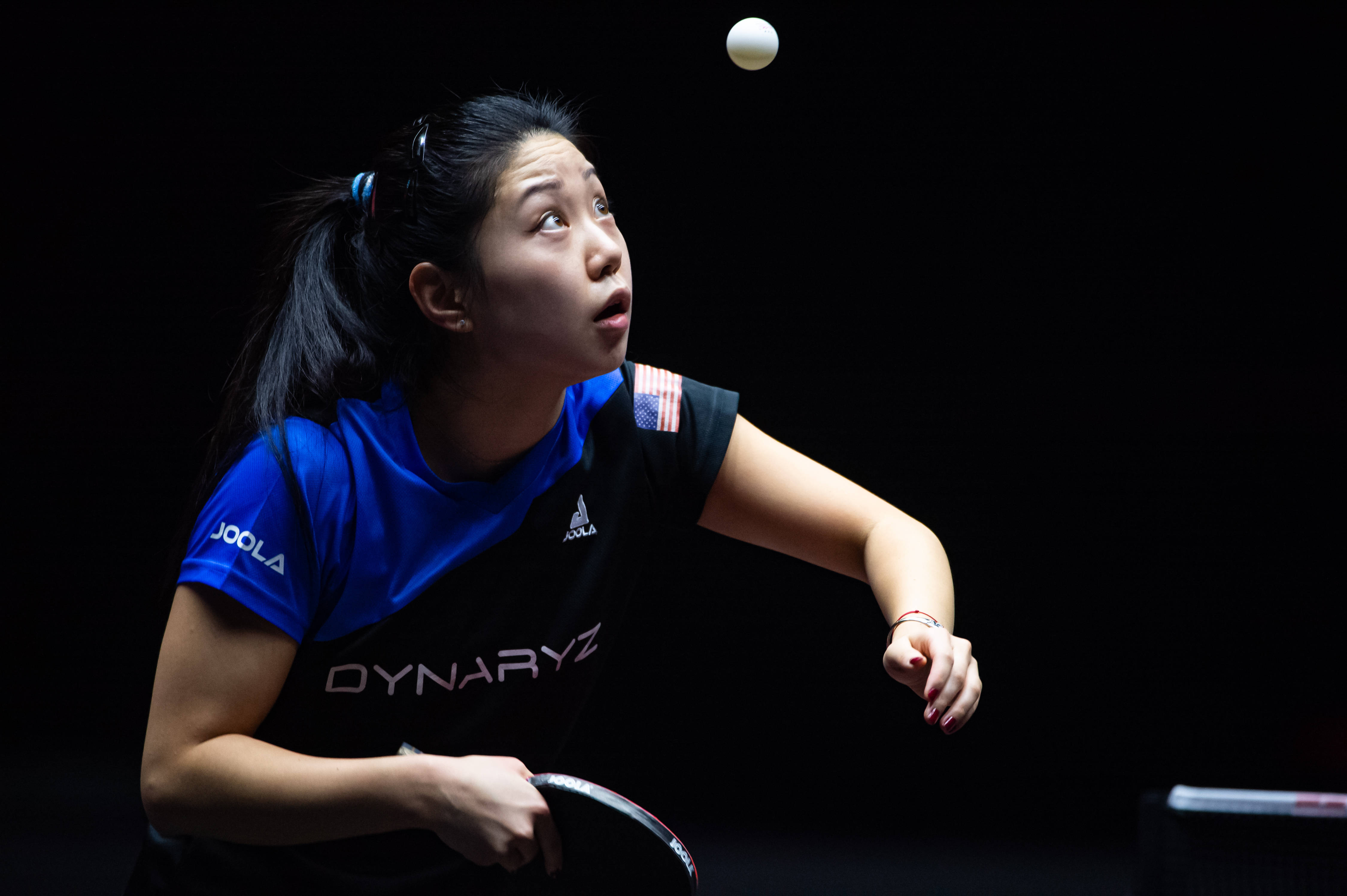 美国运动员创造新纪录，夺得金牌