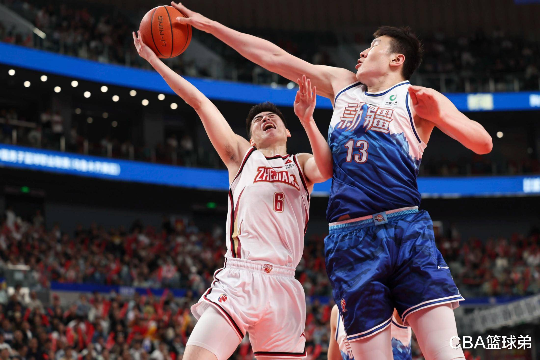 关于新疆男篮在比赛中展现出强大的团队协作的信息 关于新疆男篮在比赛中展现出强大的团队协作的信息