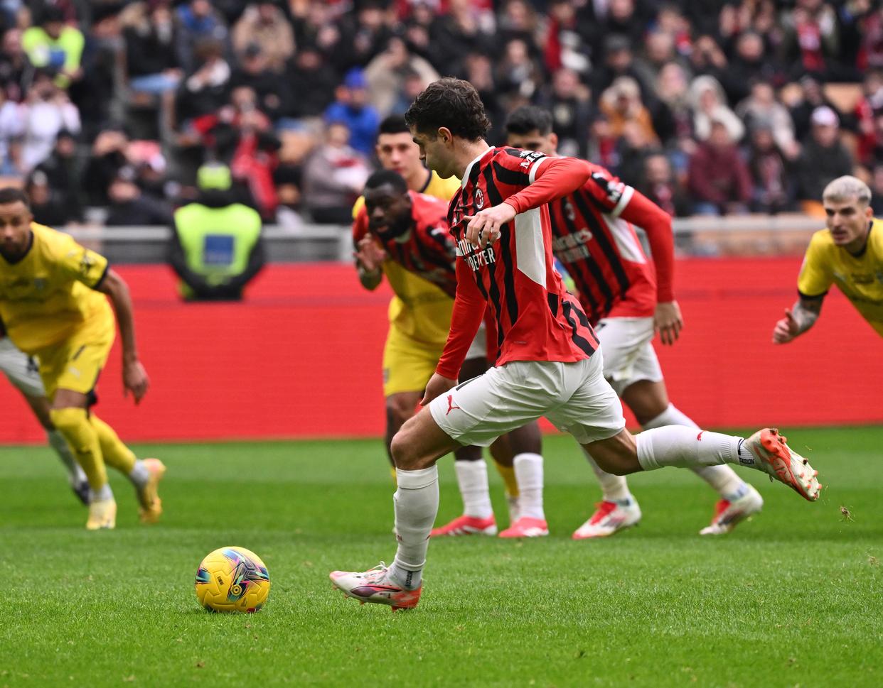 开云体育亚洲官网-AC米兰客场逆转击败帕尔马，继续保持不败势头的简单介绍