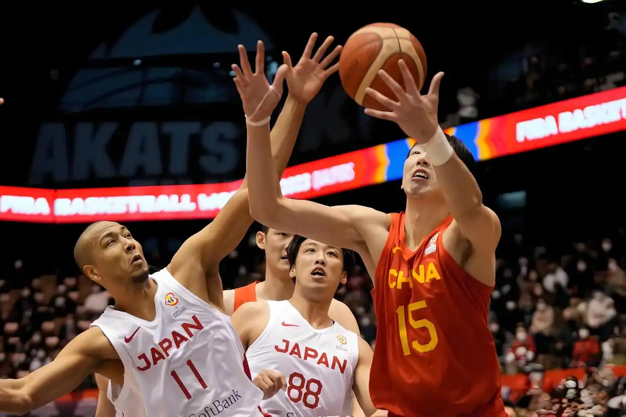 东京奥运会男篮比赛迎来精彩对决 东京奥运会男篮比赛迎来精彩对决