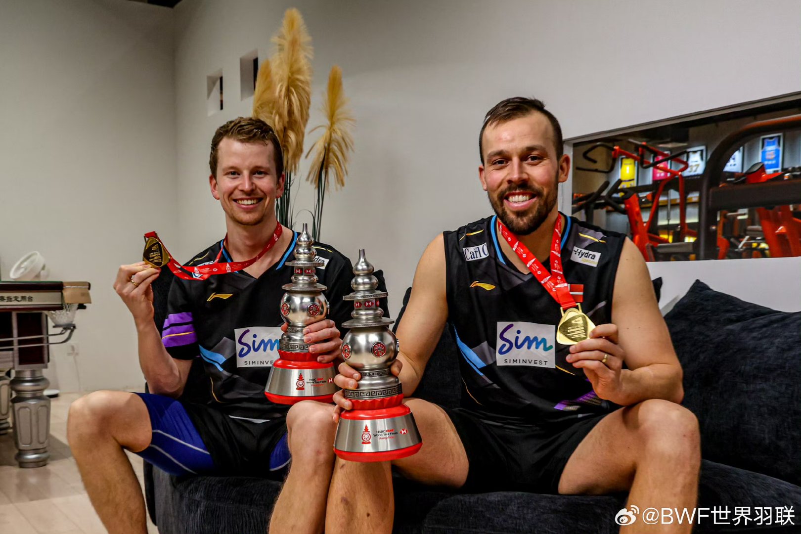 荷兰运动员击败对手,勇夺金牌 荷兰运动员击败对手,勇夺金牌