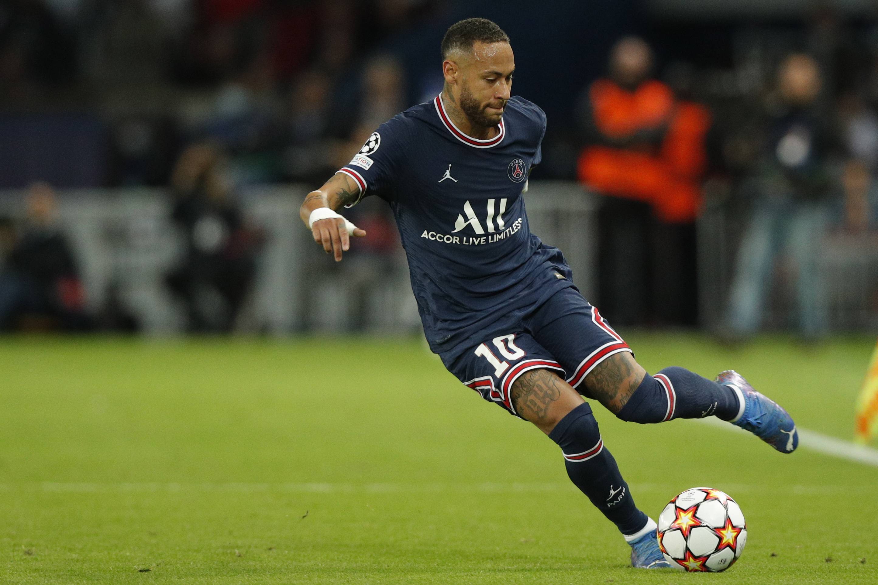 关于里昂客场平巴黎圣日耳曼,表现出色的信息 关于里昂客场平巴黎圣日耳曼,表现出色的信息