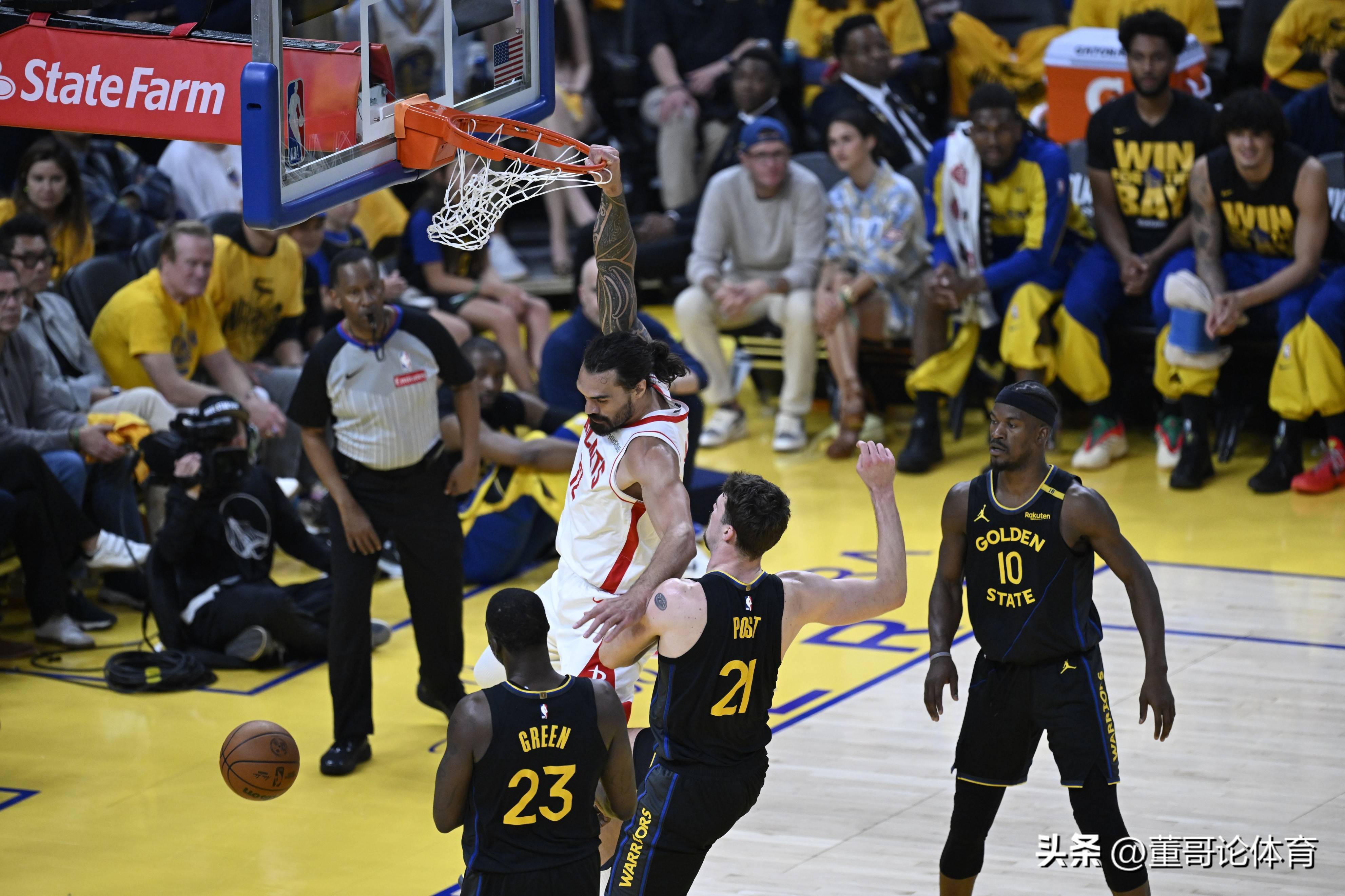 开云体育入口-快船大胜火箭，取得关键胜利