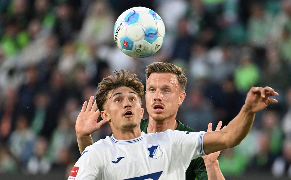 开云体育官网-沃尔夫斯堡主场迎战霍芬海姆