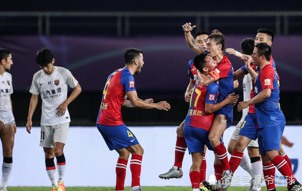 开云体育网页版入口-包含战术碰撞：重庆战青岛寻求胜利的词条