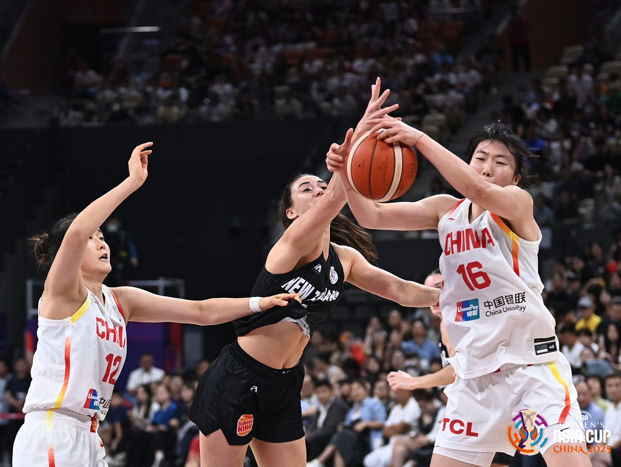 姚明指导中国女篮备战亚洲锦标赛 姚明指导中国女篮备战亚洲锦标赛